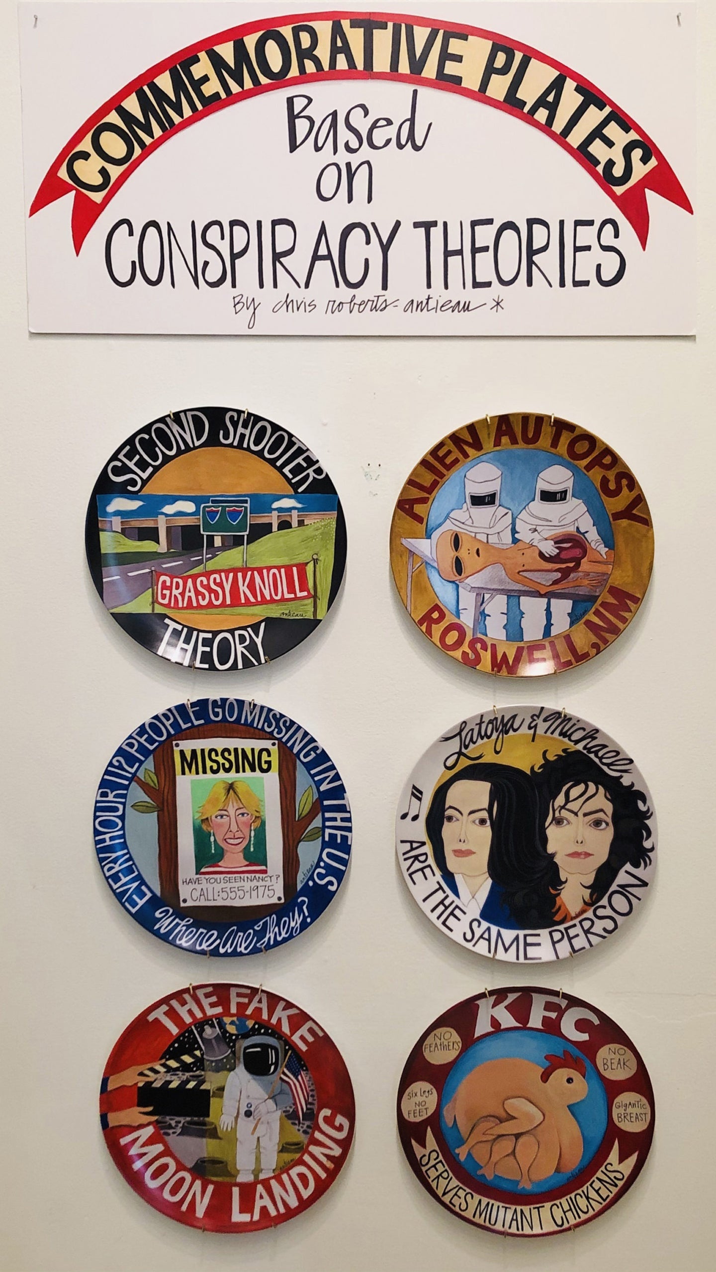 Commemorative Plates Based On Conspiracy Theories